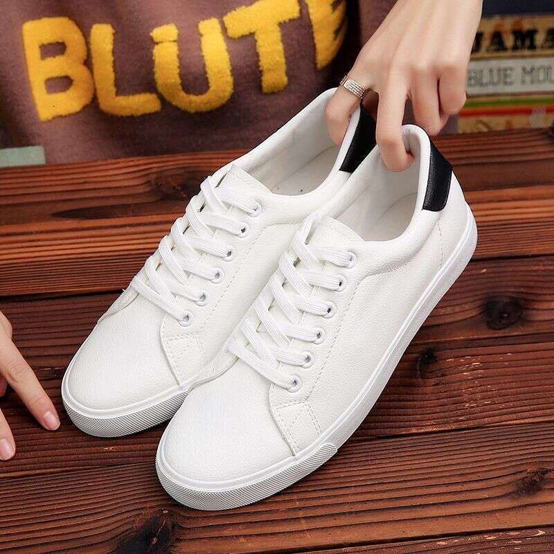 Summer Little White Board Leather Surface Anti Odor Breathable Trendy Versatile Suit Casual Shoes Men's 2025 Flat Bottom