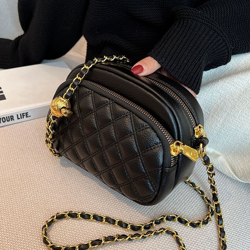 High-Quality Texture for Women, Ins Niche 2025 New Fashion Summer Quilted Chain Crossbody Small Square Bag