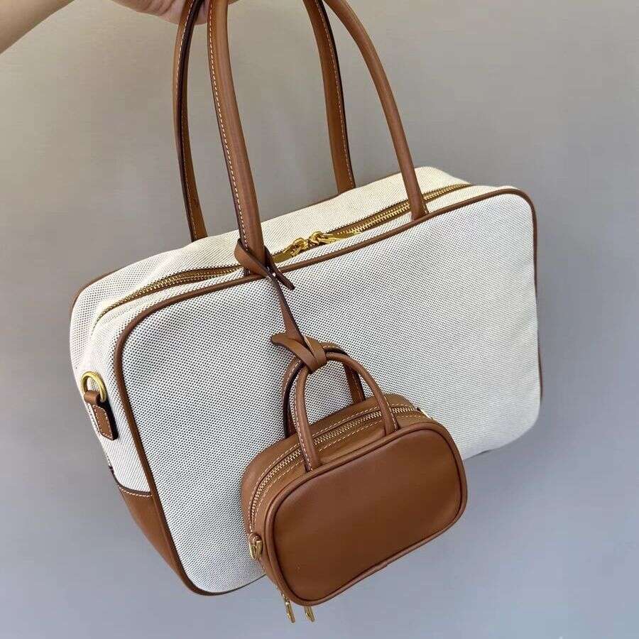 Designer Bag Tote bag Shoulder bag New Bowling Fashionable Single Handbag Commuter Crossbody Underarm Pillow