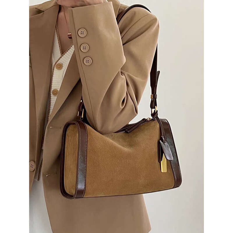 New Matte Leather Pillow 2025 Simple Large Capacity Commuter Versatile Boston Single Shoulder Crossbody Bag