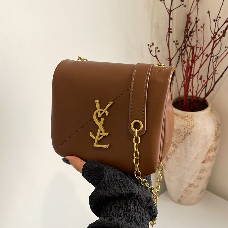 Designer bag free shipping hot Light luxury outdoor casual flap bag simple versatile classic fashion handbag for woman red black