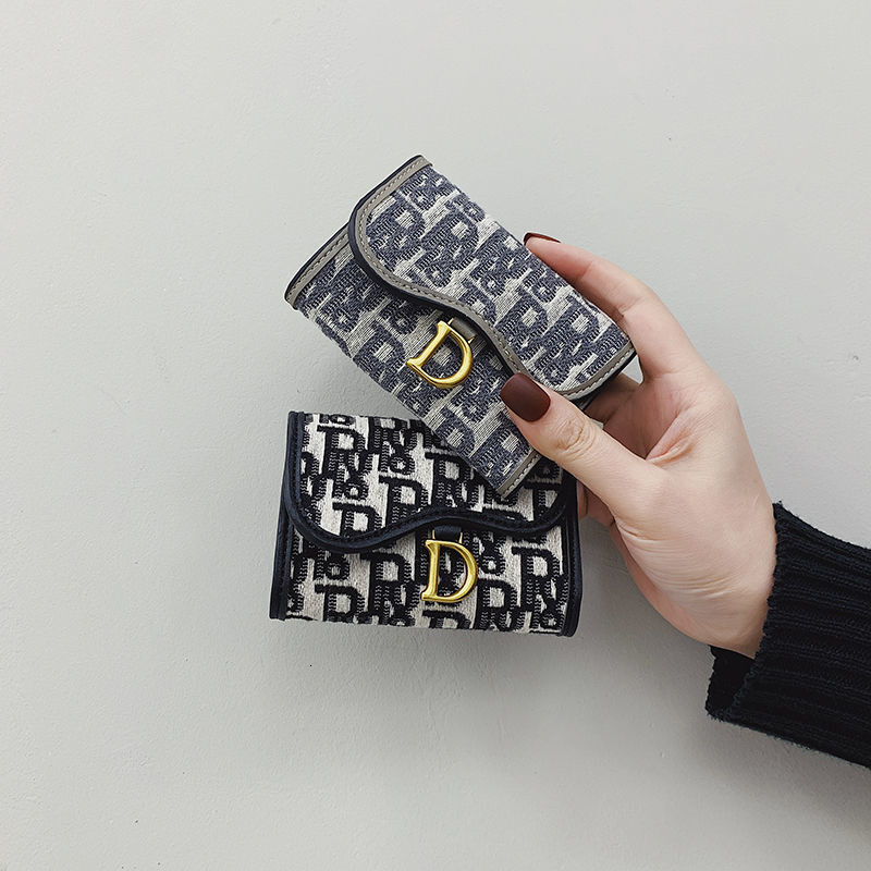 2025 Designer Women's Large Capacity Short Wallet Women's Accordion Multi Card Slot Business Card Cover Ultra Thin Bank Card
