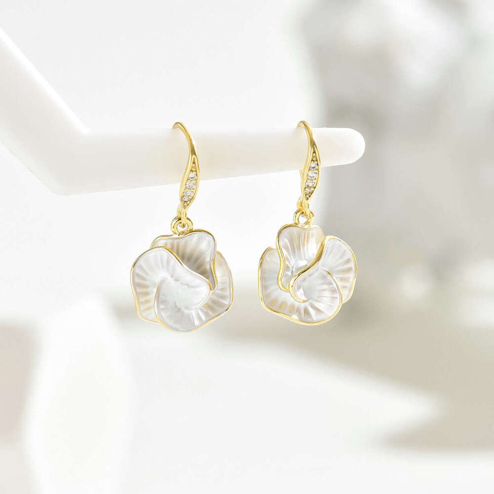 Wind Lady Oil Drop Flower High-end Zircon Inlaid Stud Camellia Design Earrings Ear Jewelry
