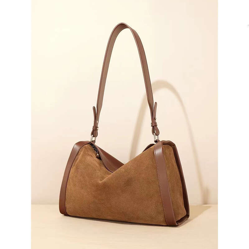 New Matte Leather Pillow 2025 Simple Large Capacity Commuter Versatile Boston Single Shoulder Crossbody Bag