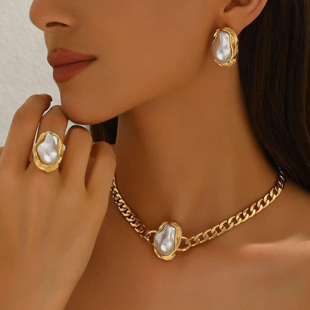 Women's Necklace Set Geometric Inlaid Irregular Pearl Design Bracelet Versatile Earrings Jewelry for Women