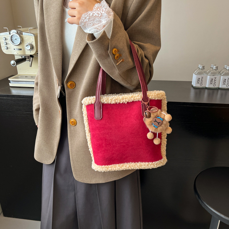 2025 New Fashion Trend Cute Autumn Winter Retro Fashion Luxury Bag Versatile Single Shoulder Plush Handbag