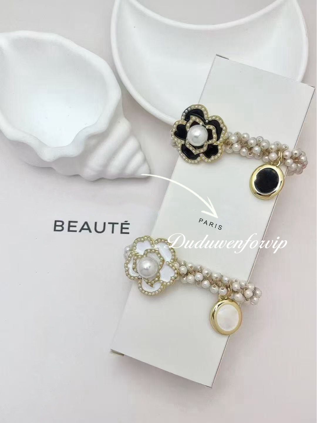 Camellia fashion Stones C mark Pony Tails Set of 2 gift box Holder SmartCC hair rope classical bead scrunchies hair accessries vip.charm As bracelet