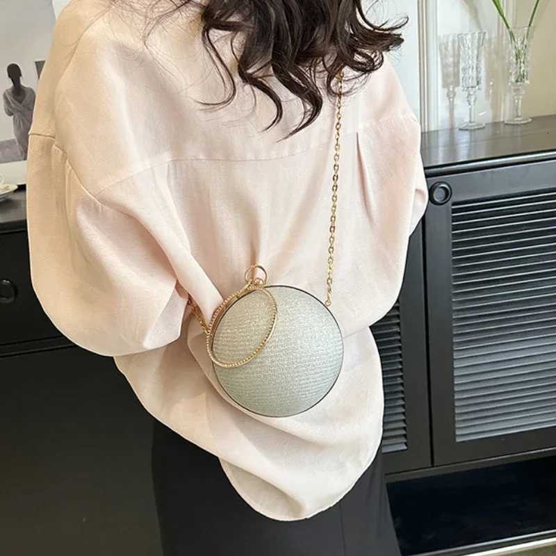 Circular Ring Portable Evening Bags Metal Silver Round Ball Handbags for Lipstick Elegant Luxury Clutch Purse Wedding Wallets W250816