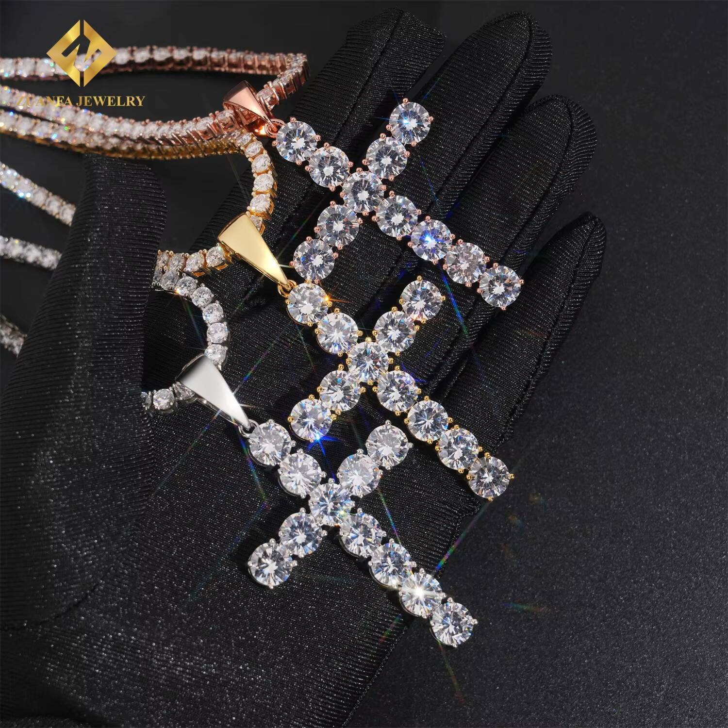 Hip Hop Style Iced Out Jewelry Moissanite Small Cross Pendant Mens Women Rose Gold Plated Rhodium Plated Gold Plated Pendant