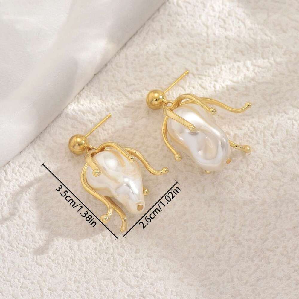 Accessories Niche Baroque Style Women's Inlaid Pearl Versatile High-end Stud Earrings