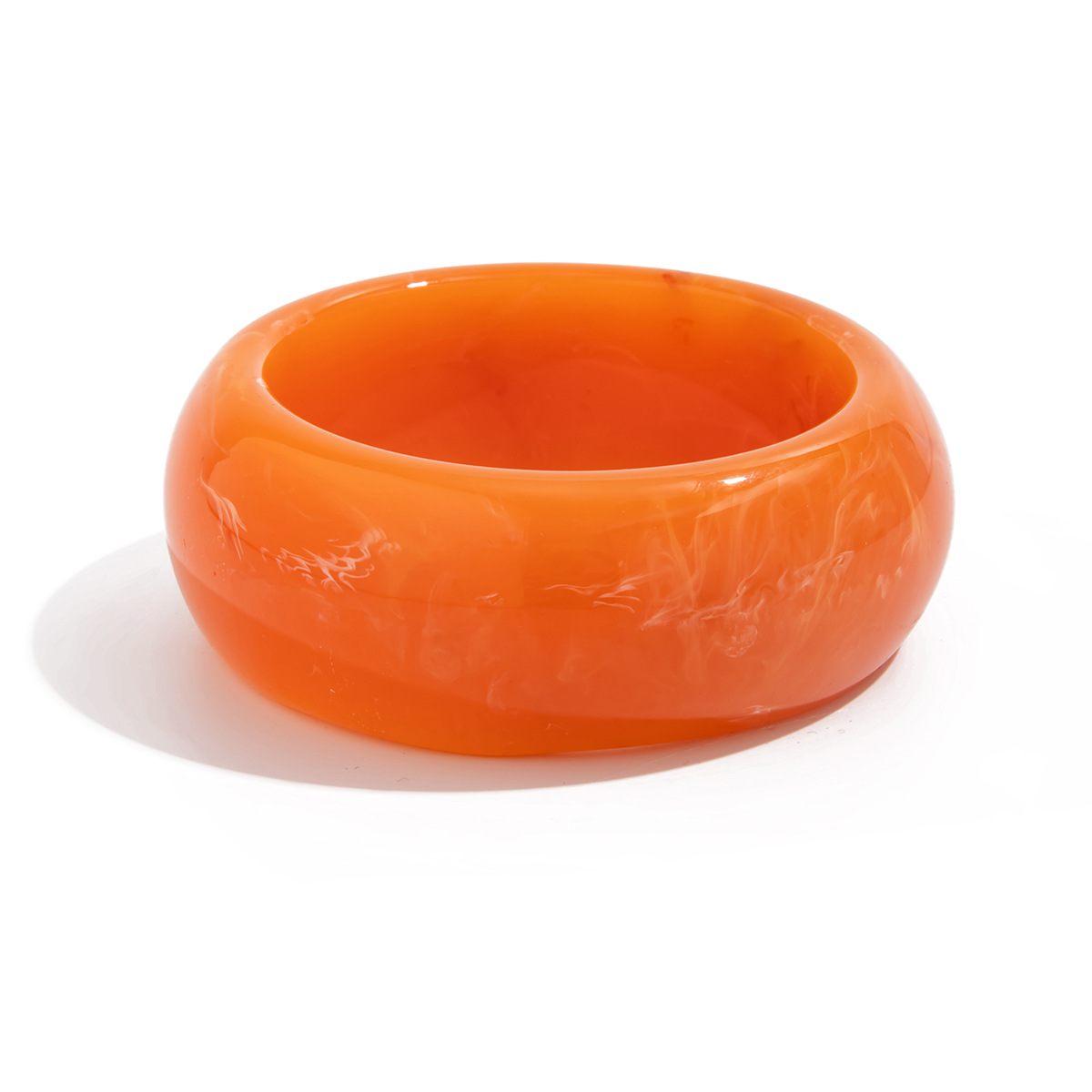 2025 New Arrival Women Luxury Inspired Red Sleek Open Cuff Bracelet Minimalist Curved Spring Design for Effortless Elegance