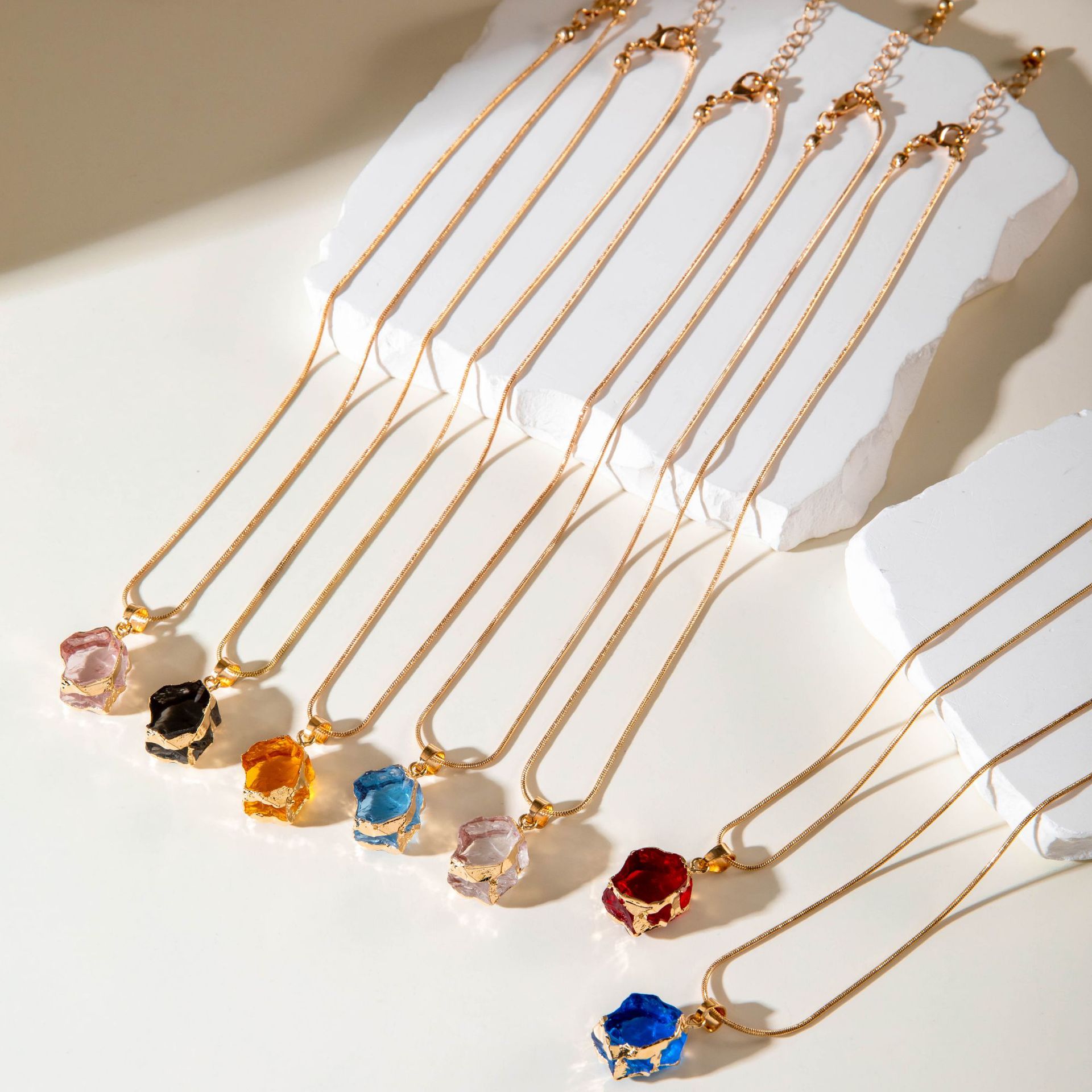 European American Stylish Golden Iron Necklace with Colorful Crystal Pendant Versatile Fashion Jewelry for Women Everyday Elegance