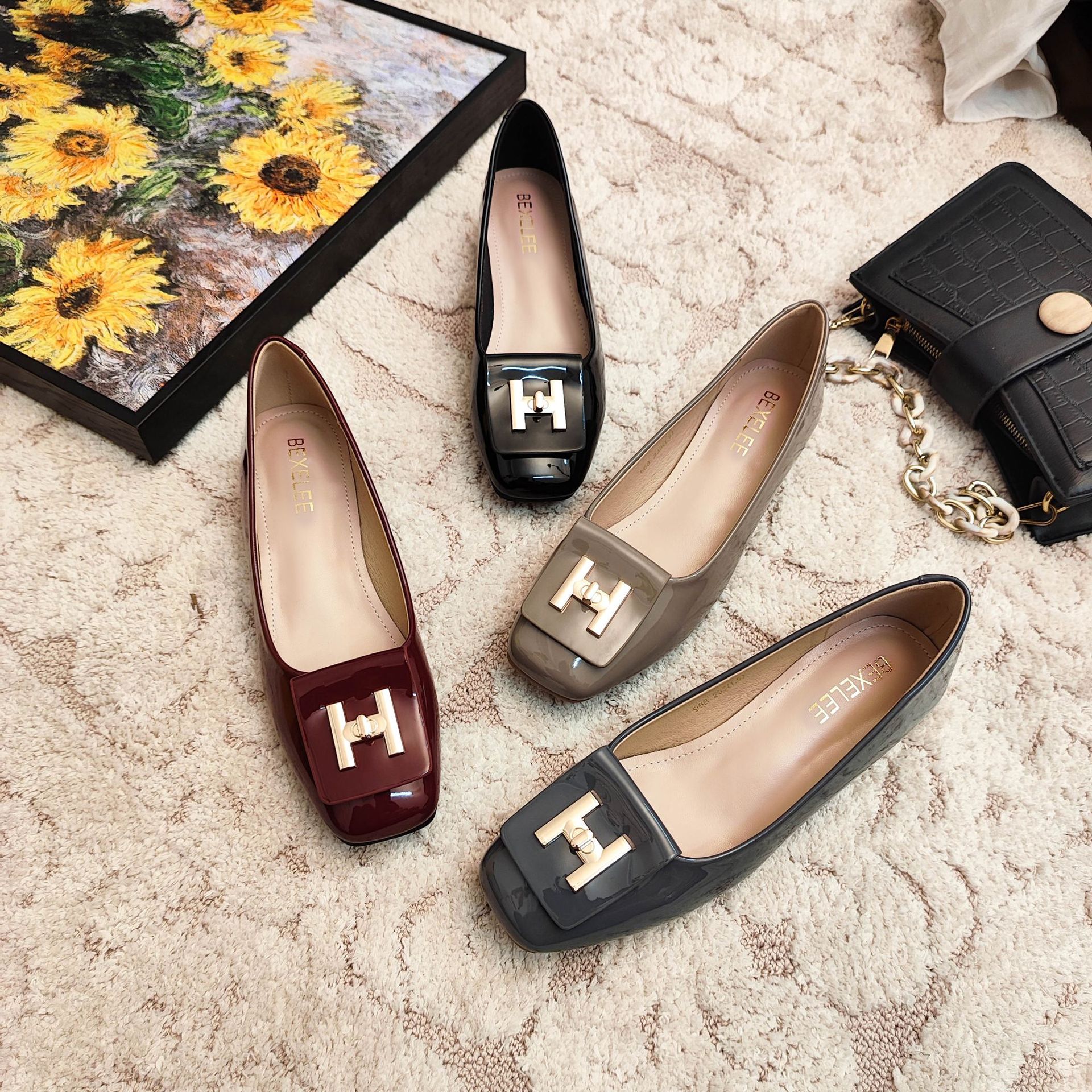 2025 Autumn Designer's New Women's Retro Square Head Metal Buckle Thick Heel Dress Shoes Commuter Versatile High Heels Size 36-40