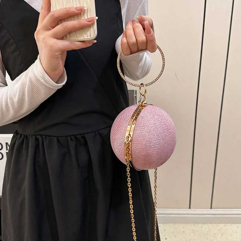 Circular Ring Portable Evening Bags Metal Silver Round Ball Handbags for Lipstick Elegant Luxury Clutch Purse Wedding Wallets W250816