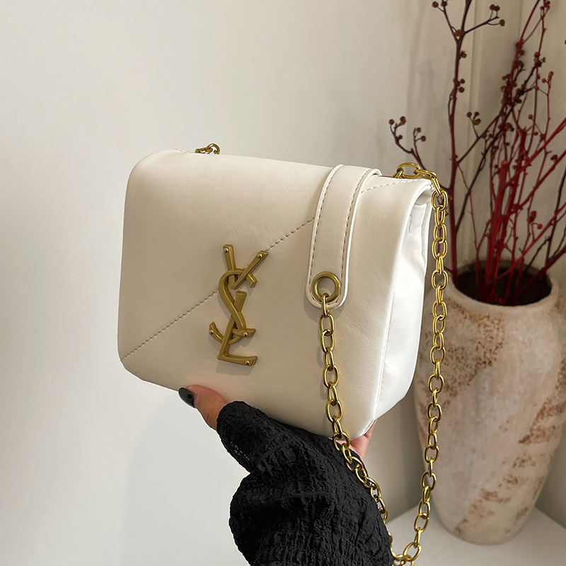 Designer bag free shipping hot Light luxury outdoor casual flap bag simple versatile classic fashion handbag for woman red black