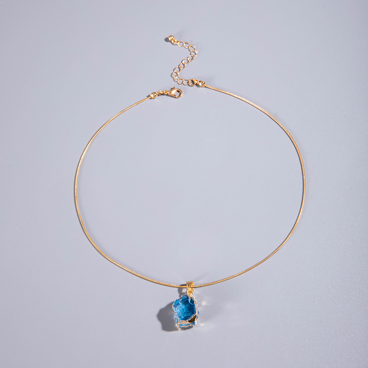 European American Stylish Golden Iron Necklace with Colorful Crystal Pendant Versatile Fashion Jewelry for Women Everyday Elegance