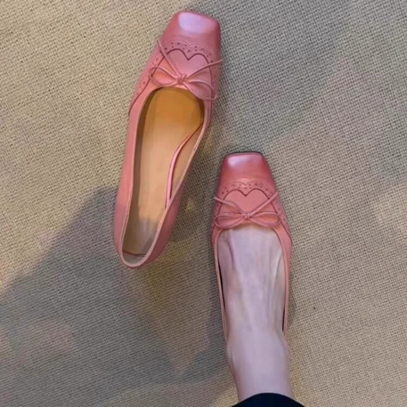 Spring and Autumn Round Head Leather Low Heel Bow Shallow Mouth Comfortable Fashion Ballet Shoes Simple Fashion Womens Shoes 250814