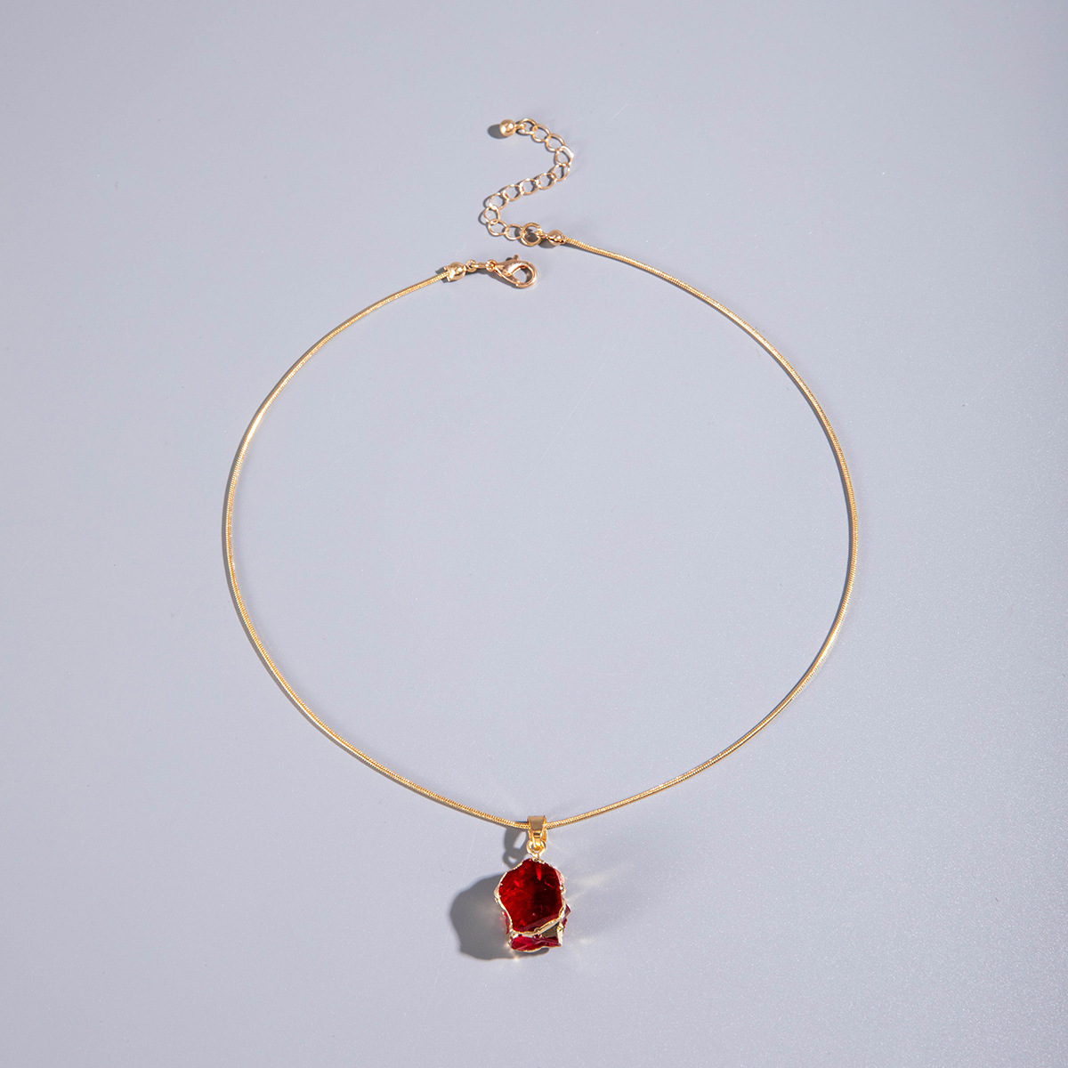 European American Stylish Golden Iron Necklace with Colorful Crystal Pendant Versatile Fashion Jewelry for Women Everyday Elegance