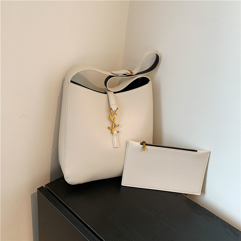 Designer bag free shipping hot Light luxury outdoor casual bucket bag versatile classic fashion vintage bag for woman