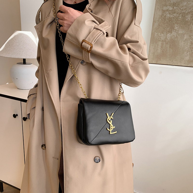 Designer bag free shipping hot Light luxury outdoor casual flap bag simple versatile classic fashion handbag for woman red black