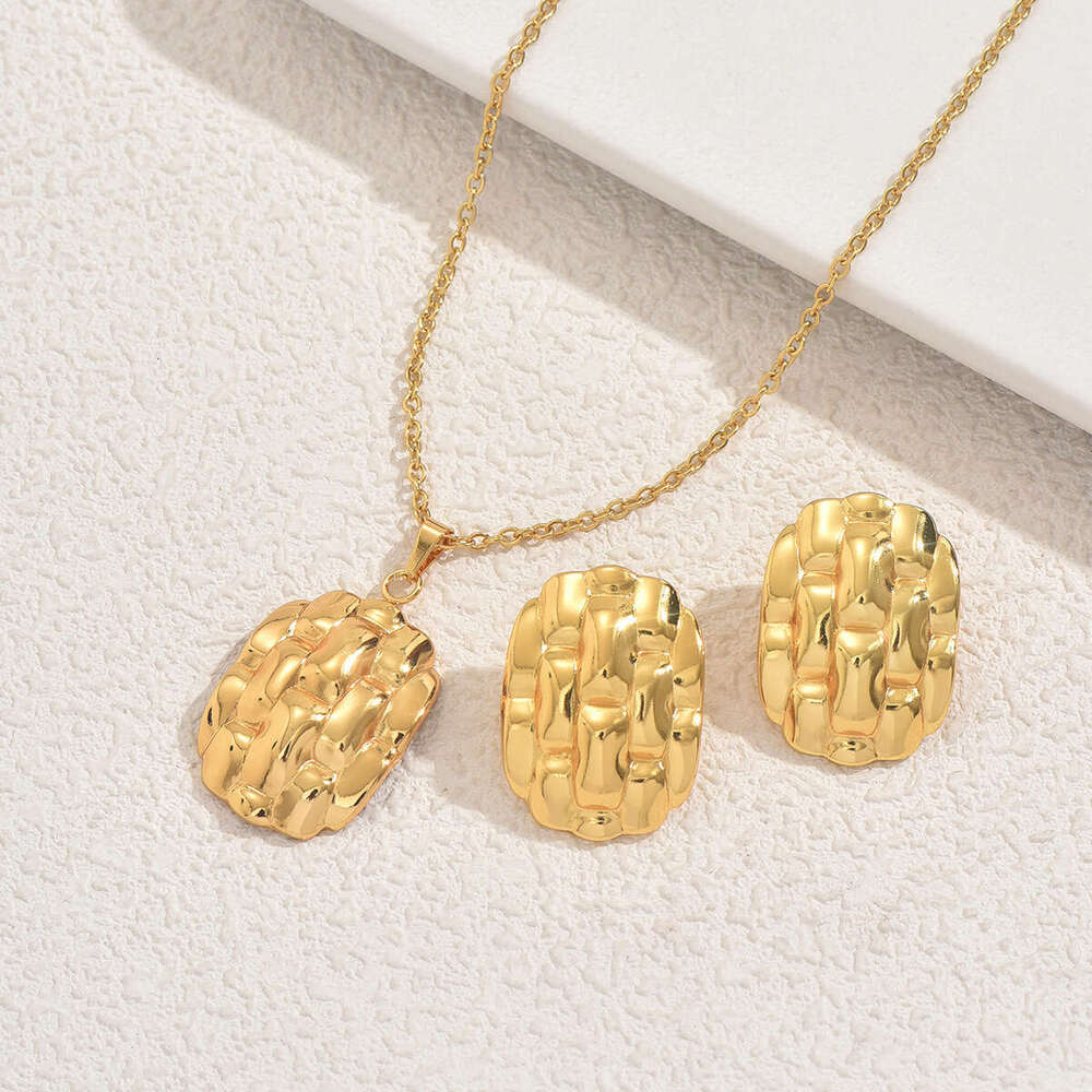 Irregular Women's Necklace Jewelry Set Geometric Wrinkle Texture Design Earrings Versatile High-end Feel