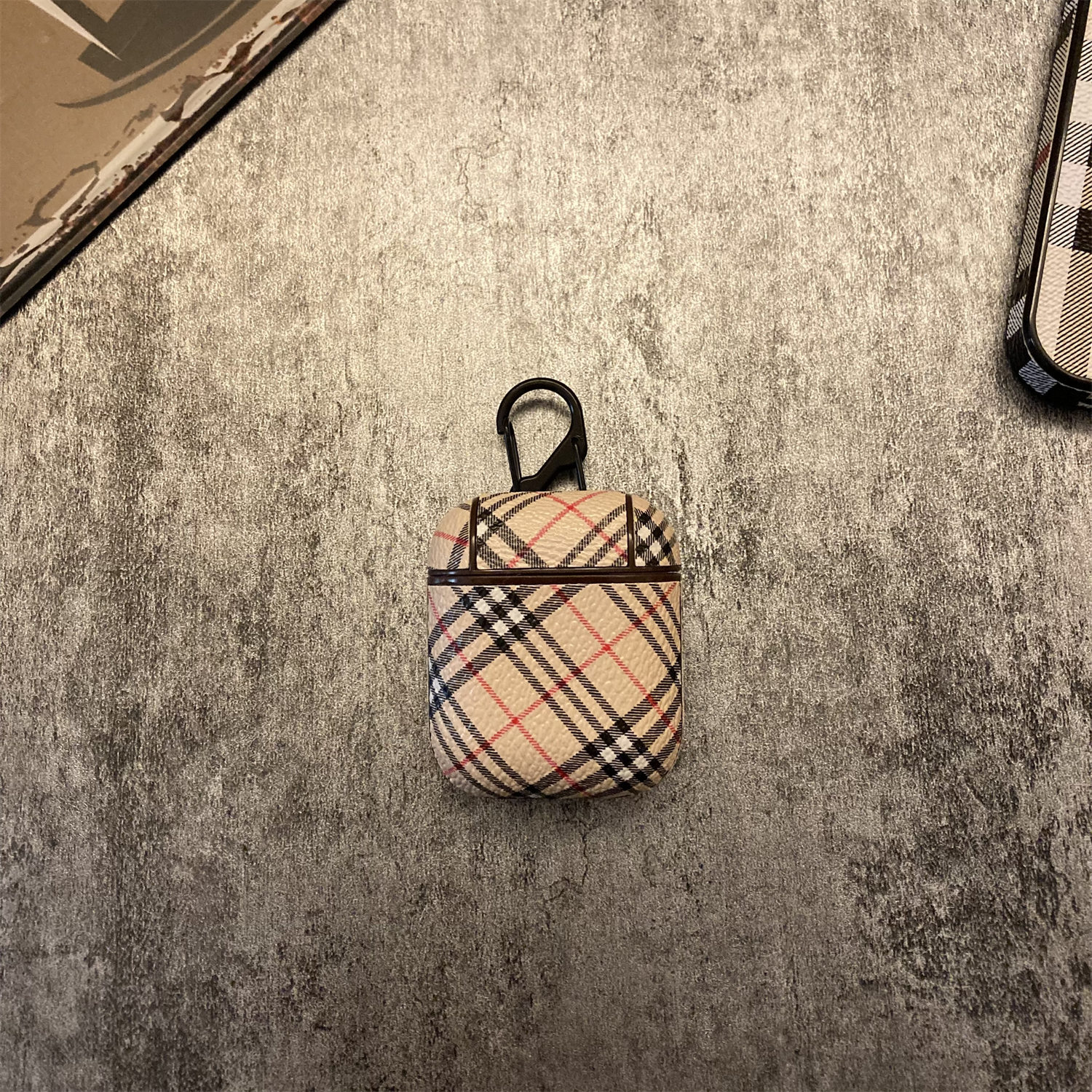 Elegant Fashion Accessory: High-Quality Suede-Like Material Custom Fit For Your Earbuds That Offers Seamless Compatibility