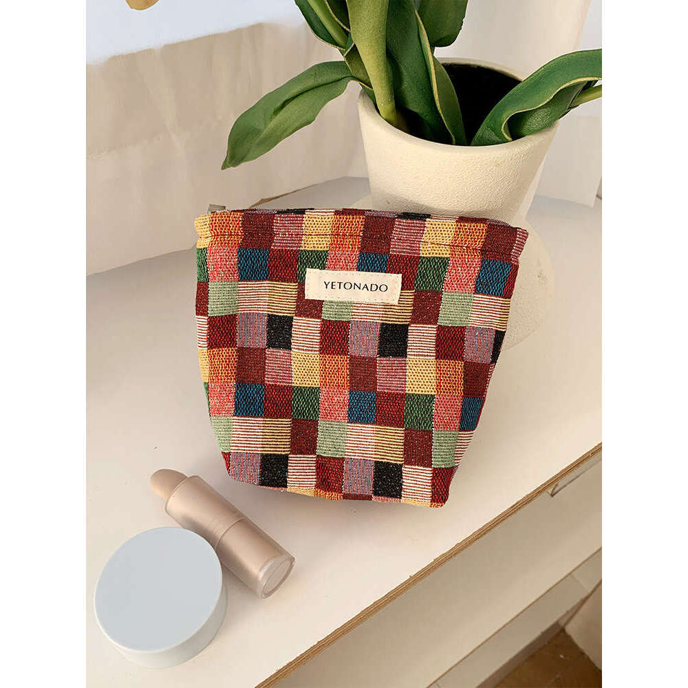 2024 New Small Travel Makeup Bag for Women, Sanitary Napkin Storage Lipstick Inner Portable Toiletry Bag, Plaid
