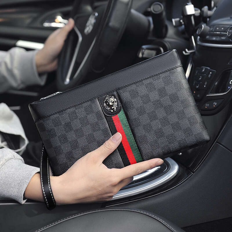 Hot Selling New Clutch Men Genuine Leather Handbag Fashion Handheld Business Casual Envelope Bag Designer Bags