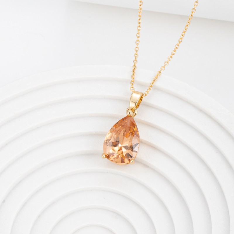 2025 New Arrival Women Niche Designed Champagne Teardrop Gemstone Pendant Necklace Elegant Versatile Collarbone Chain for Everyday Sophistication