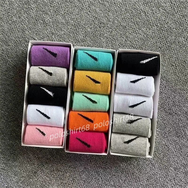 Men's Socks Men's Womens polos 100% cotton Socks Medium Length Cylinder Letter Cotton Stocking Sports Casual Embroidered Socks 5 pairs/lot Universal sizing