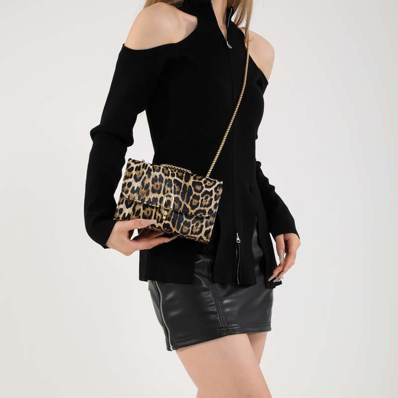 Crossbody 2025 Summer New Designer Minimalist Small Square Commuter Fashion Bags Shoulder Bag