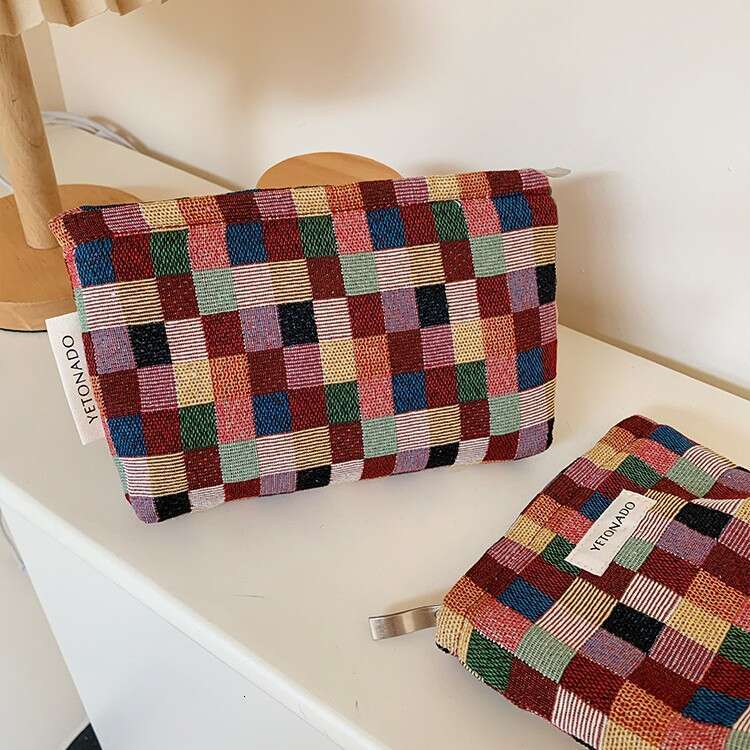 2024 New Small Travel Makeup Bag for Women, Sanitary Napkin Storage Lipstick Inner Portable Toiletry Bag, Plaid