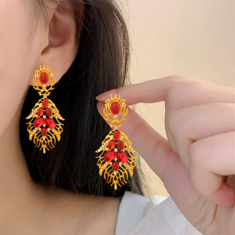 European American High End Cubic Zirconia Statement Ethnic Necklace Earring Set Bold Alloy Rhinestone Ear Climbers for Women Fashion