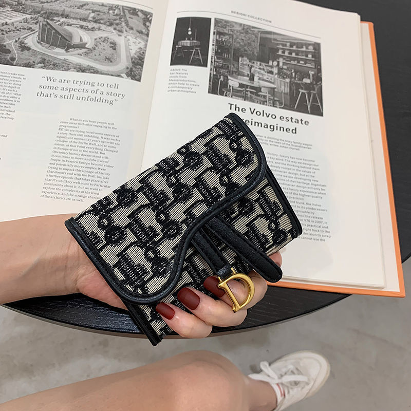2025 Women's Foldable 3-in-1 Horizontal 70% off Integrated Wallet Trendy Embroidery Fashion Versatile Short Retro Ladies Wallet
