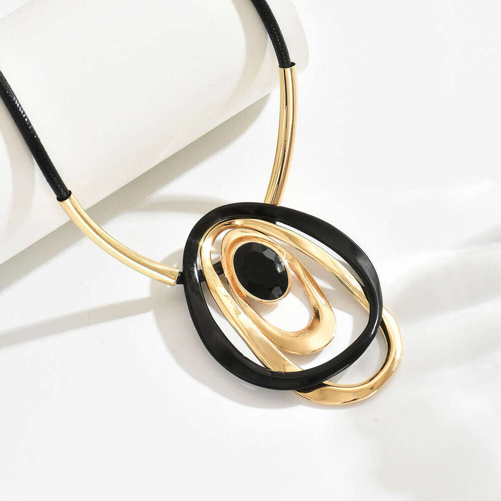 Geometric Circle Pendant Long Necklace for Women, Niche Exaggerated Design Clavicle Chain