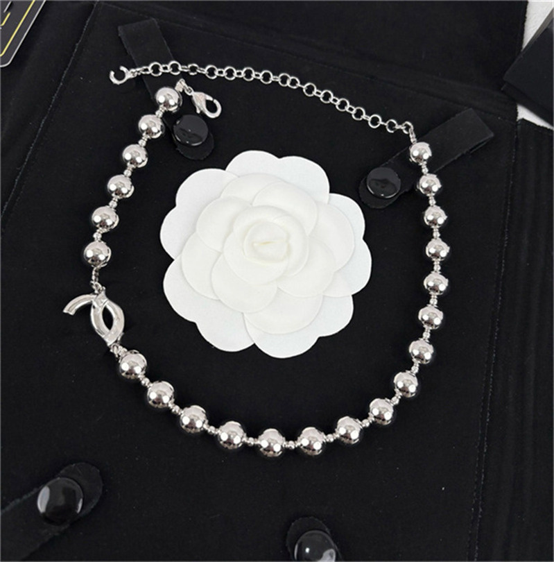 Woman Pendant Necklaces Latest gold chokers Ccity Necklace Luxury Designer Jewelry Women men Classics C pearl Sweater chain hgjg45