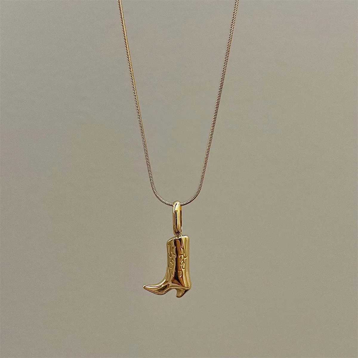 Cowboy boots pendant necklace for women gold-plated and color-preserving vintage style jewelry XJ250816