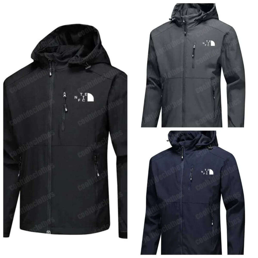 Outdoors Sports Coats Women Ski Hiking Windproof Designer Men Waterproof Jacket Plus Size Windbreaker Rain Coat Breathable Camping Hooded Jackets Male Clothing