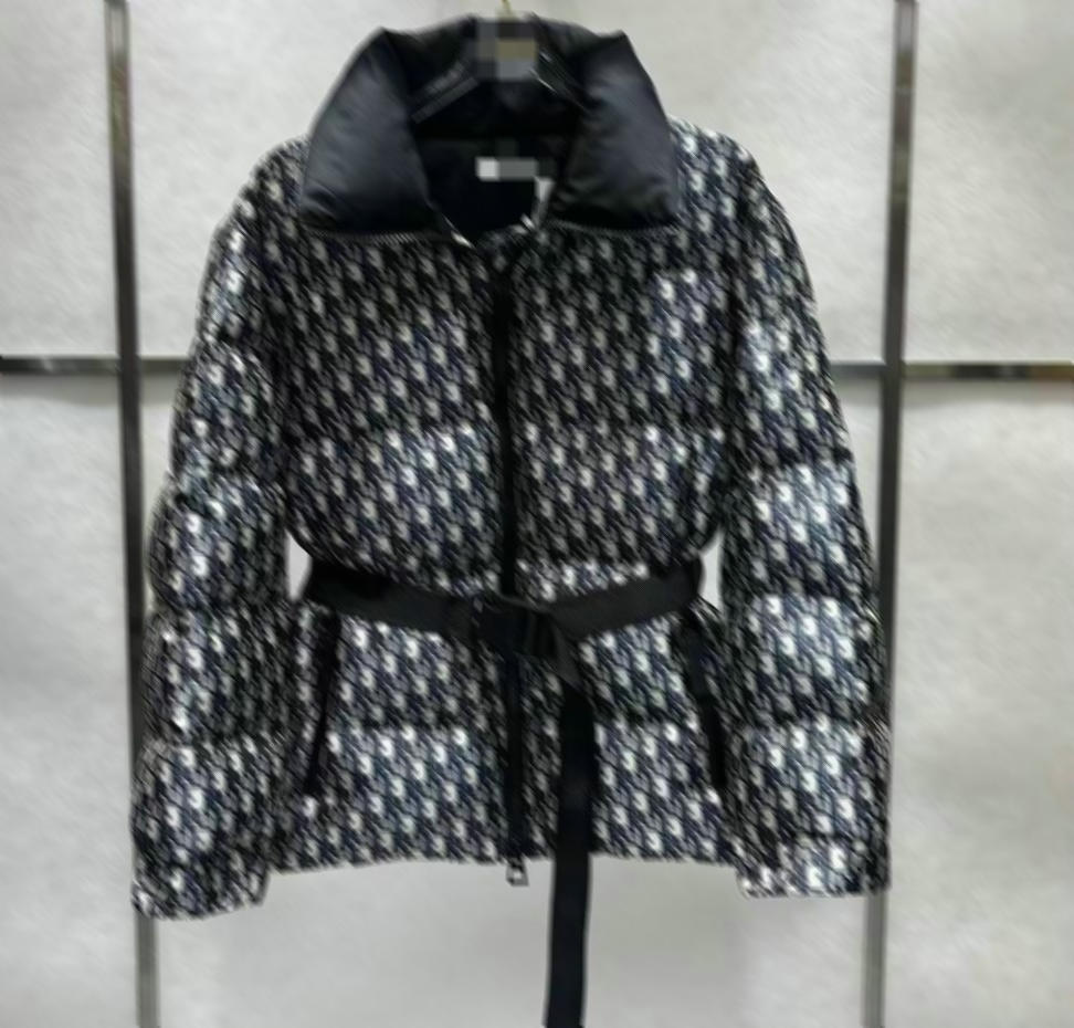 2025 New Top Women Outerwear Coats Women's Jackets Autumn Winter Outwear Windbreaker Clothes Jacket Coat Outside Sport Womens Clothing Star style A1203
