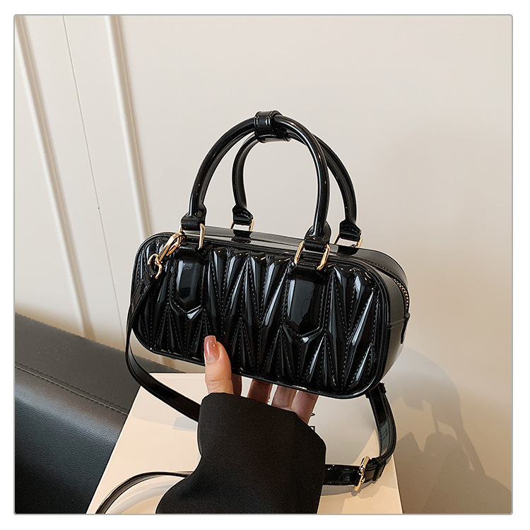 Luxury Brand Designer Bag Korean Style Trendy Handbag For Women 2025 Summer New Fashion Simple Crossbody Bag Textured Wrinkled Bowling Bag