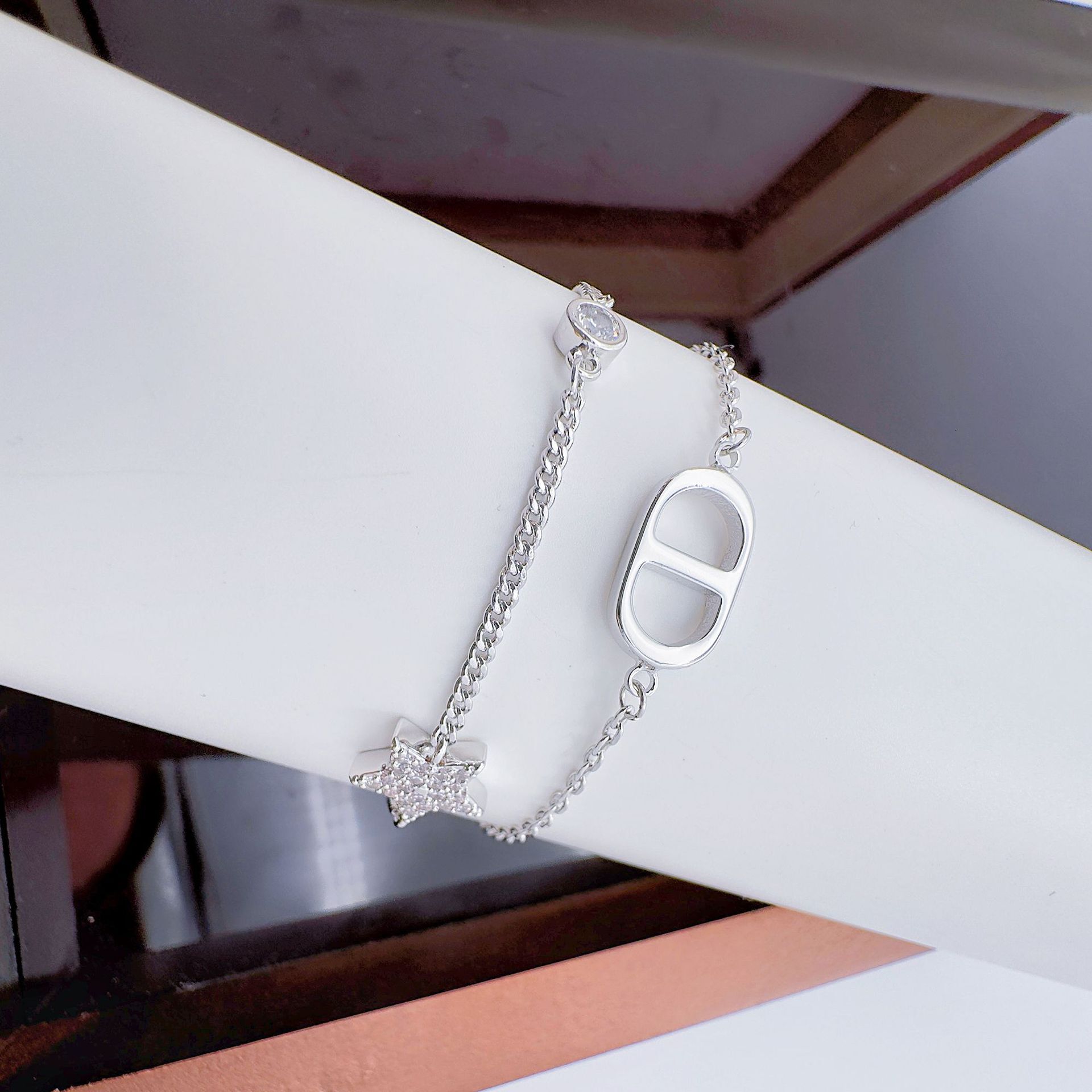 New Style High-End Bracelet Light Letter Pig Nose Star Inlaid Dia Double Layer Hand Jewelry