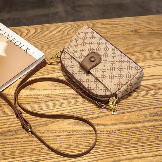 Version New Retro Mini Women's Handbag Free Shipping Designer Printed Small Square Bag Fashion Single Shoulder Diagonal Cross Bag Casual Shell Ba
