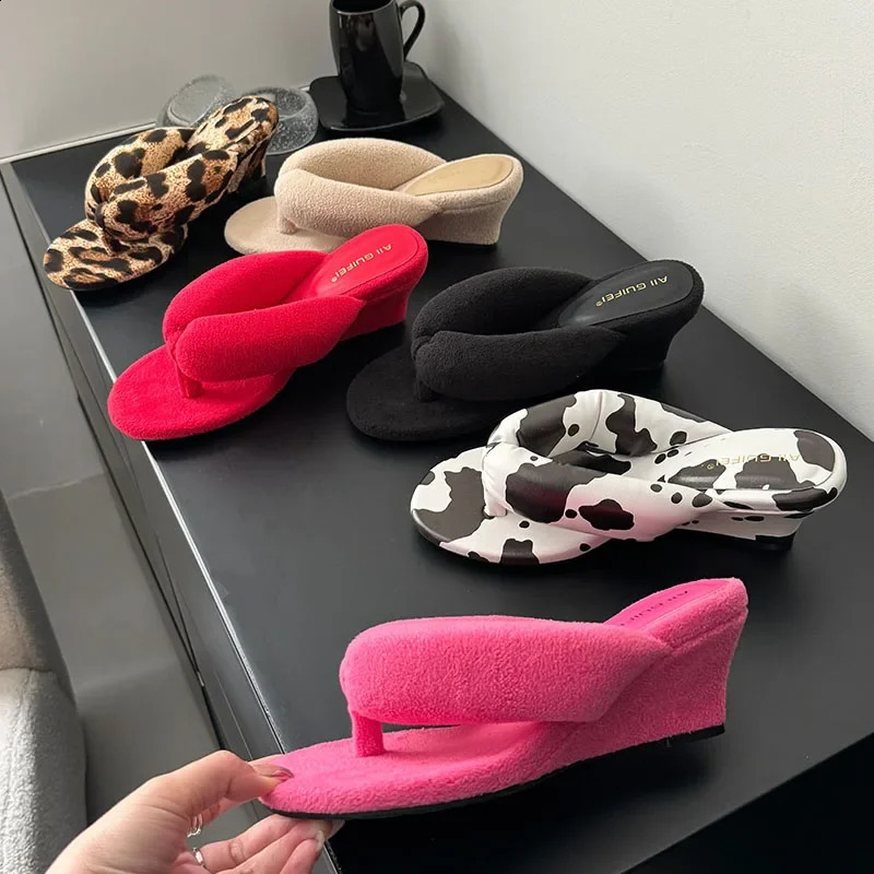 Footwear Flock Women Wedges Slippers Flip flops Shoes Fashion Round Toe Ladies Wedges Slippers Shoes Female Sandals Slides 250815