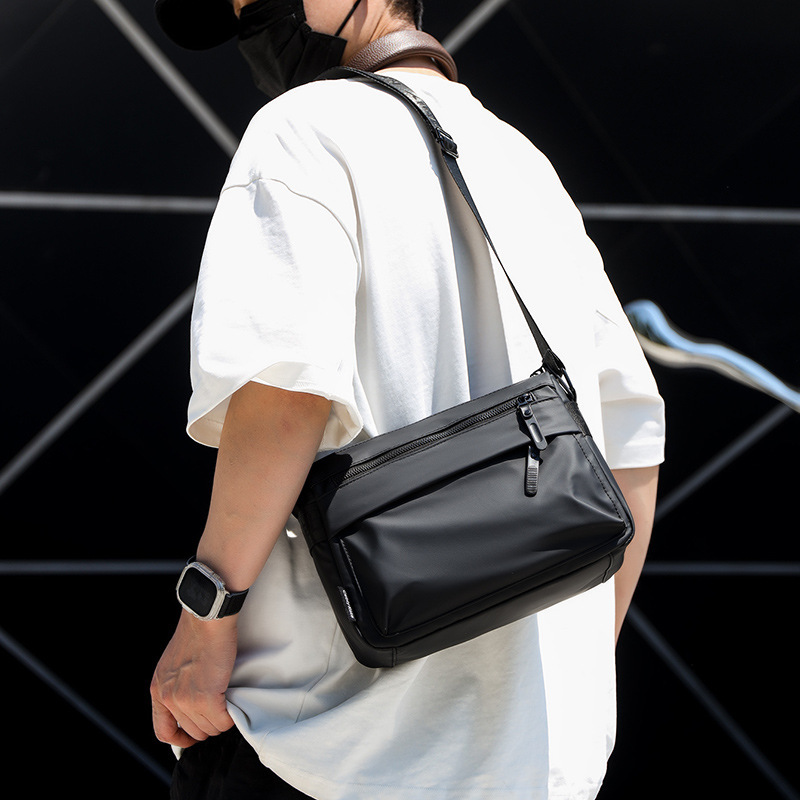 Free Shipping Designer Bag Men's Leather Luxury Bag Messenger Bag Double Zipper Large Capacity Commuter Men's Shoulder Crossbody Bag Cycling