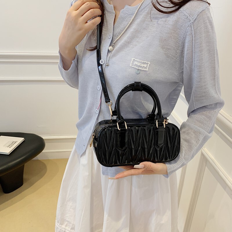 Luxury Brand Designer Bag Korean Style Trendy Handbag For Women 2025 Summer New Fashion Simple Crossbody Bag Textured Wrinkled Bowling Bag