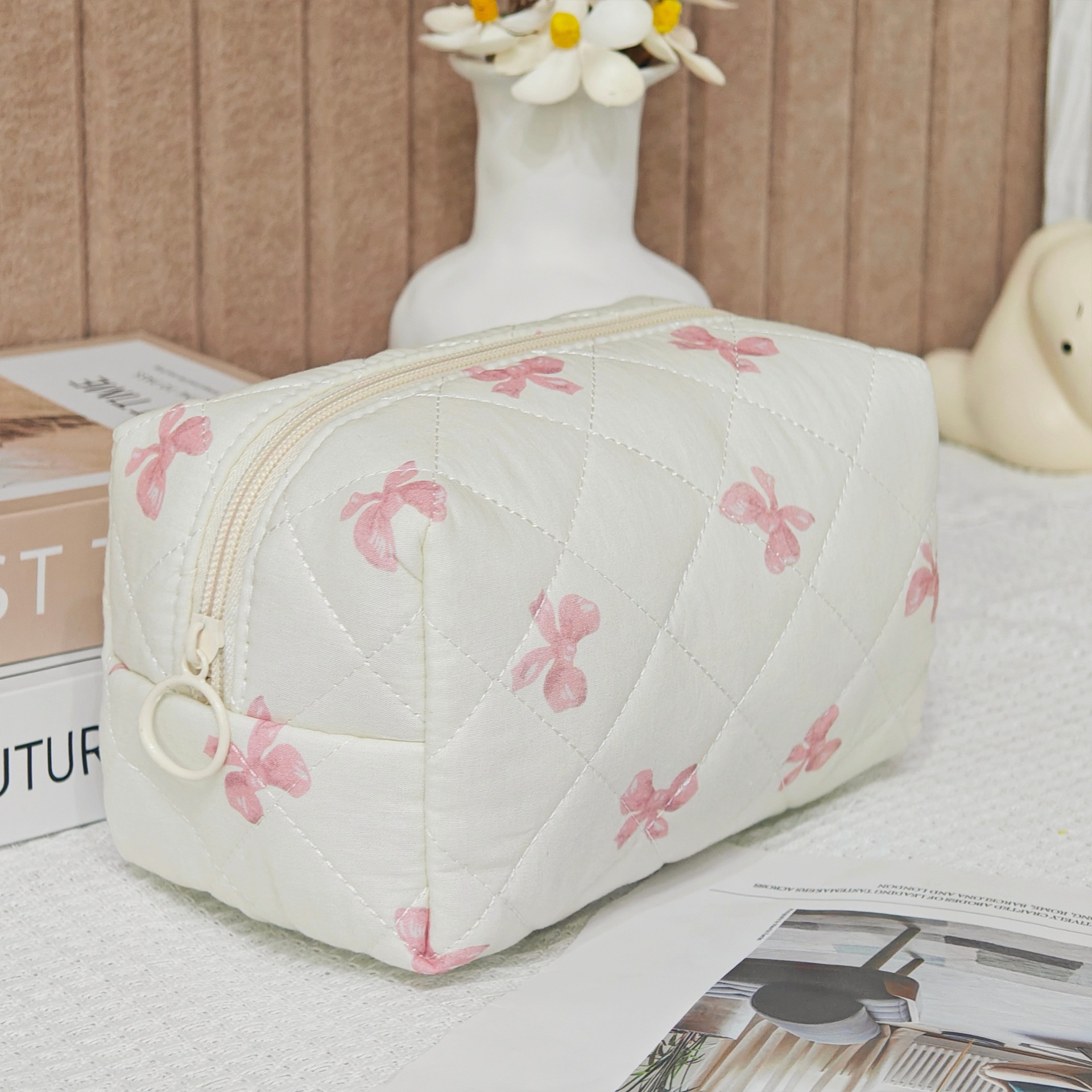 P495 Portable bag with large capacity and high-end portable cosmetic storage bag