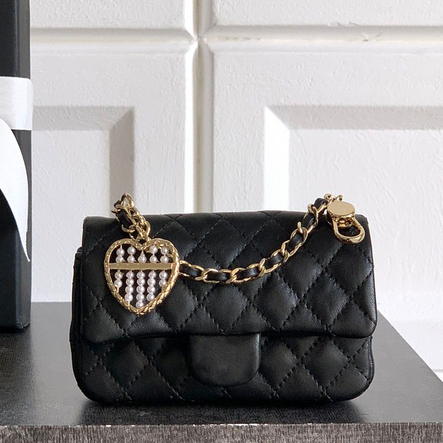 New 10A Classic Mini With Hook Luxury Designer Lambskin Golden Hardware Shoulder Credit Card Slots Handbag Fashion Women Casual Shopping Clutch Bag Purse