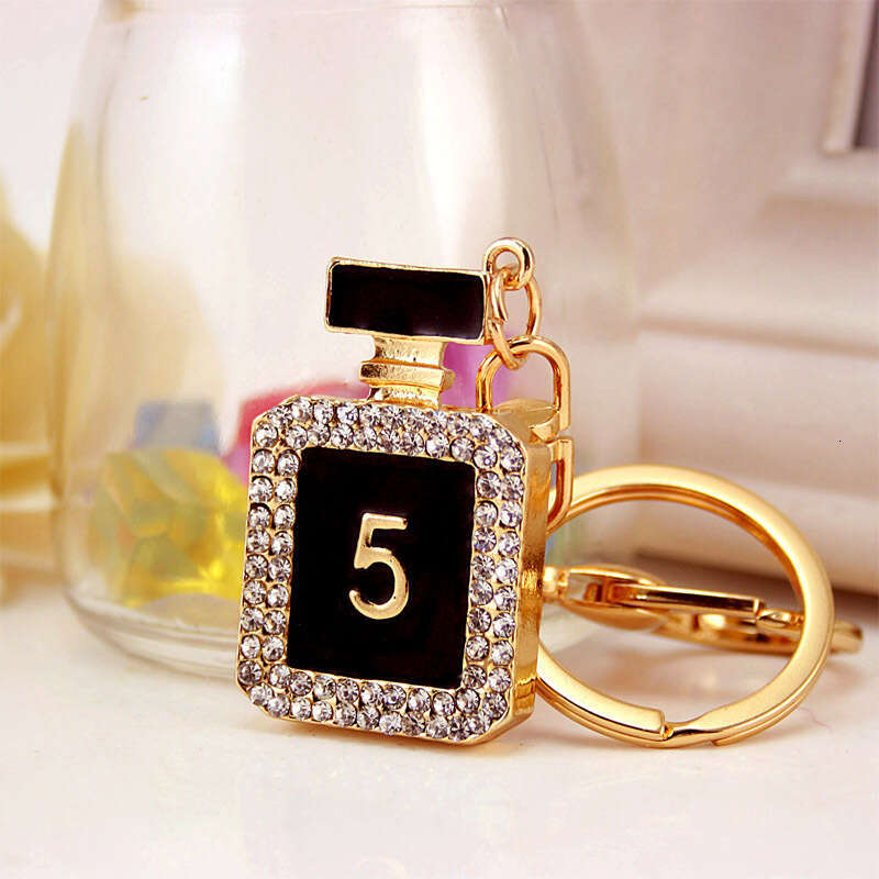 Rhinestone Jewelry 5 Letter Perfume Bottle Car Women's Bag Accessories Keychain Metal Pendant Gift for Girlfriend 917