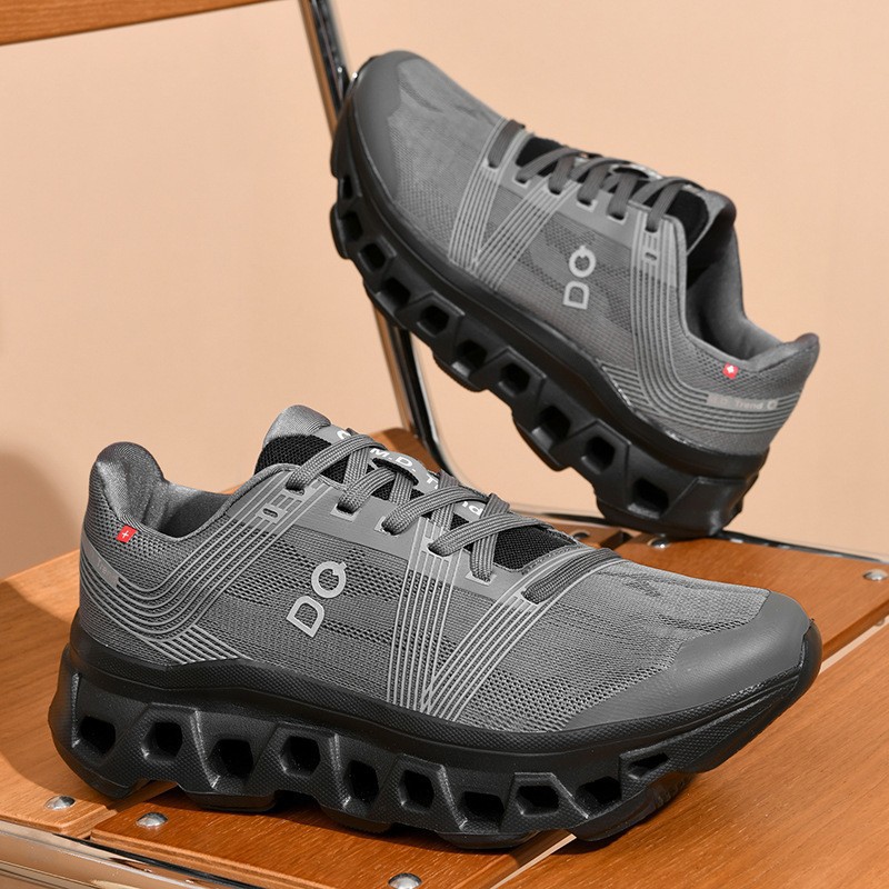 New sports shoes fashionable breathable lightweight marathon running shoes low top cushioned casual shoes for men