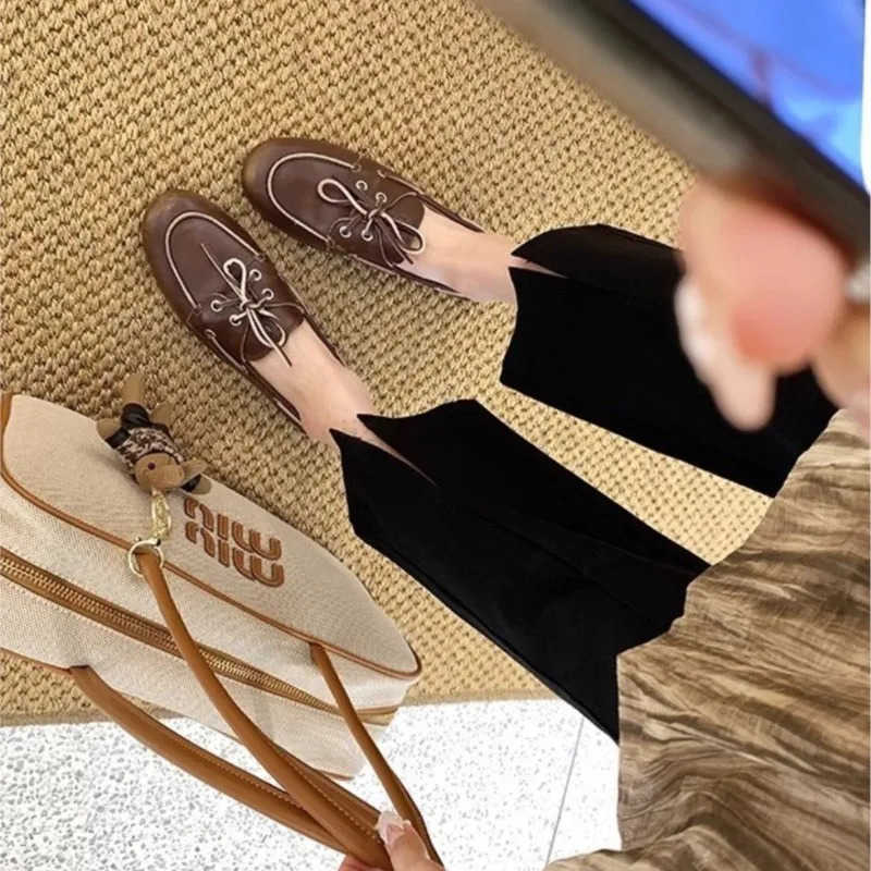 2025 Womens Loafers Shoes Genuine Leather High Quality Round Toe Soft Sole Flat Shoes Lace Up Breathable Ladies Casual Shoes M250818